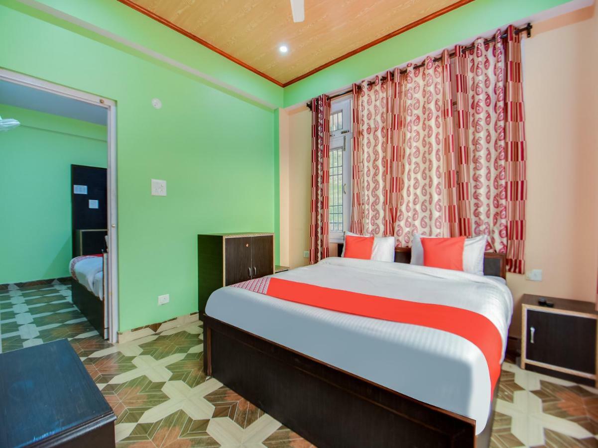 Oyo 45320 Hotel Mars Агартала Екстер'єр фото