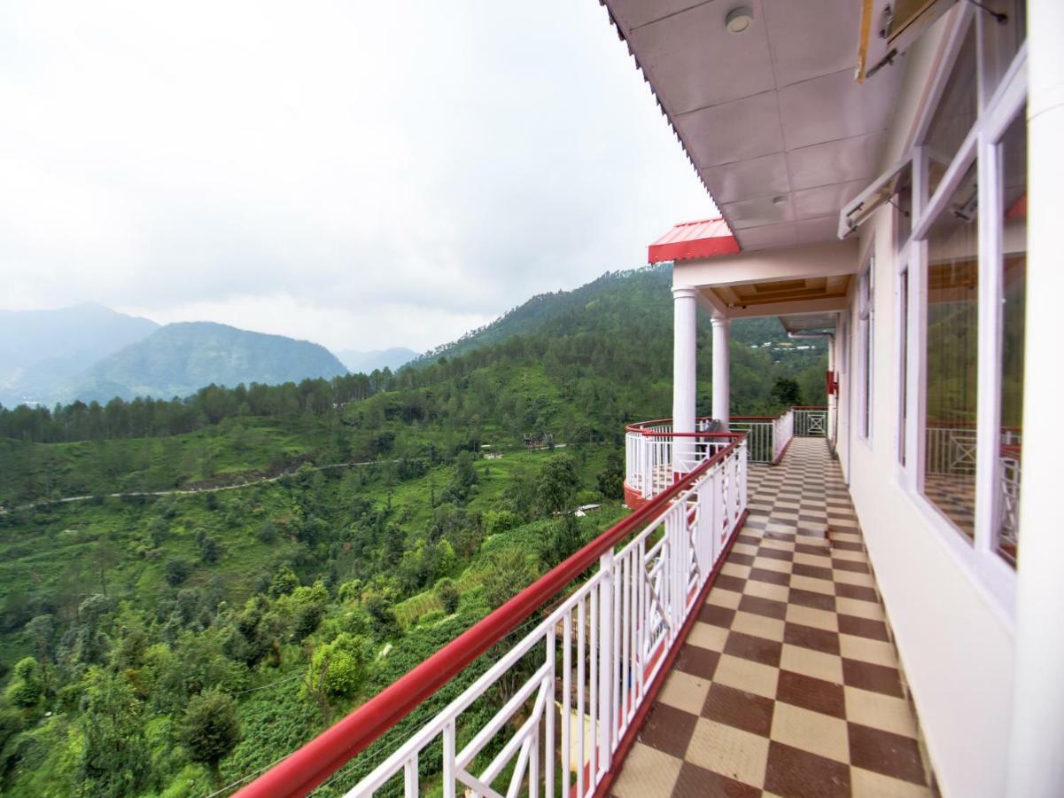 Oyo 45320 Hotel Mars Агартала Екстер'єр фото